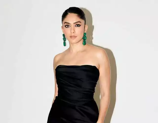 Mrunal Thakur Redefines Elegance with Style